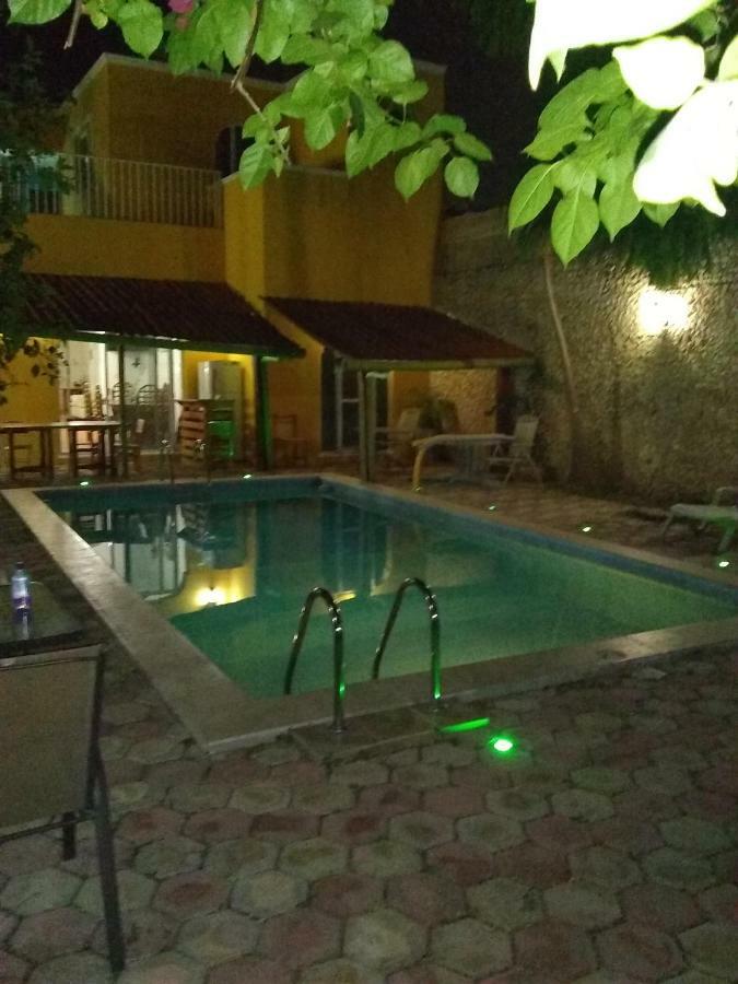 Yucatan Vista Inn Mérida Extérieur photo